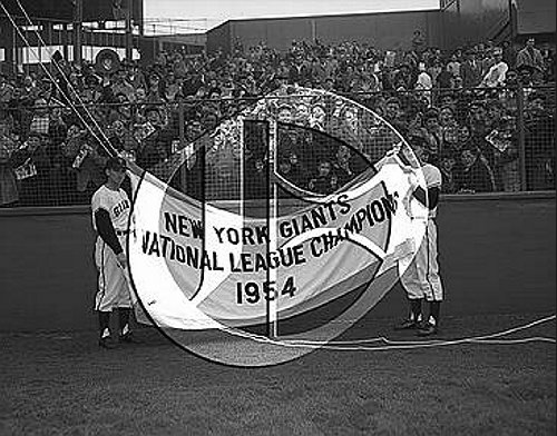 Dark and Lockman raise NL Pennant at Polo Grounds55T0038